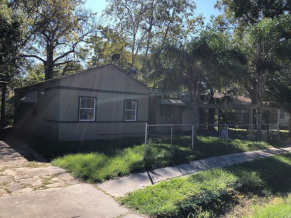 3rd image of 3530 W 1st St