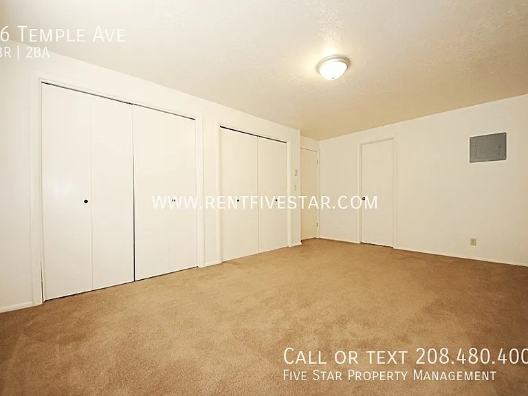 36 Temple Ave — Photo 12