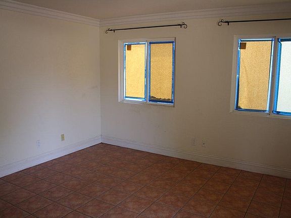 5th image of 635 Denby St