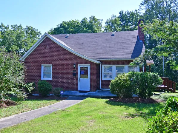 144 Park Ter, Statesville, NC 28677