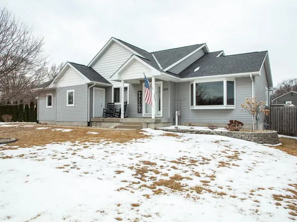 203 Heather Ave, Evansdale, IA 50707