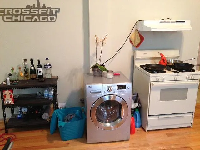 1946 W Belmont Ave #1 — Photo 3
