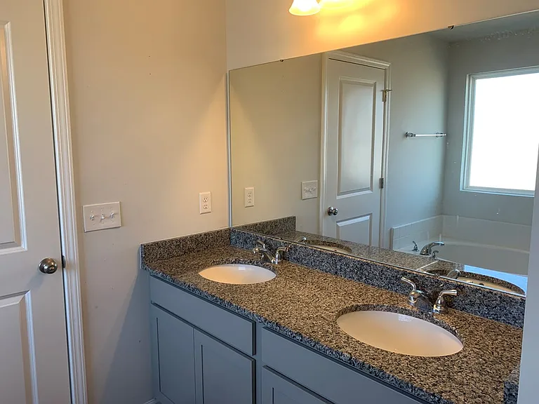 481 Tondee Way — Photo 15