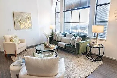Front Page Lofts — Photo 4