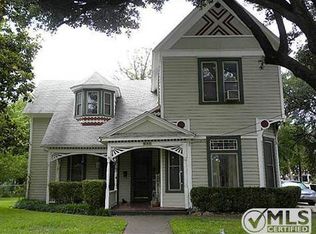 935 N Anglin St, Cleburne, TX 76031