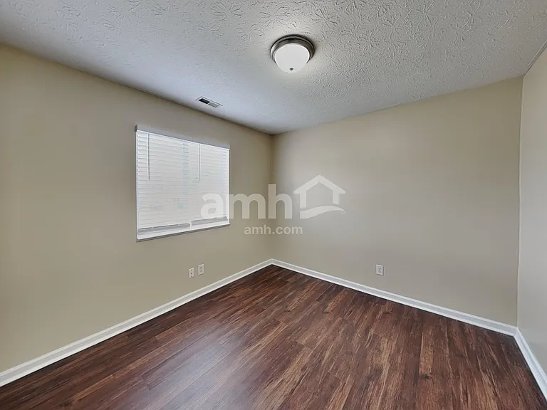 6580 Dunsdin Dr — Photo 15