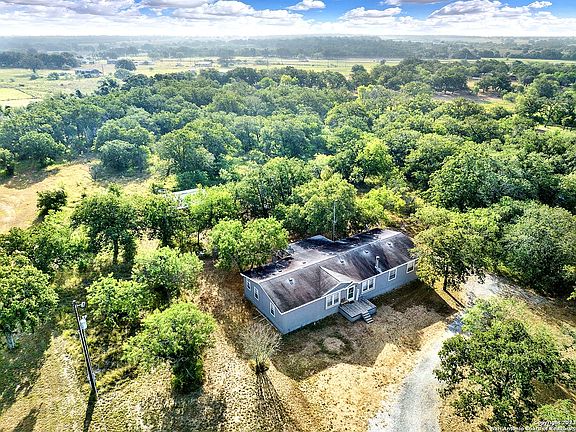 3rd image of 1382 County Road 425