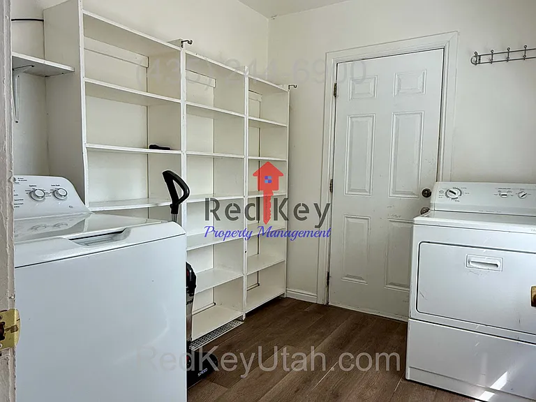 S Main St Duplex — Photo 15