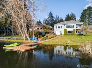 631 E Lakeland Dr, Allyn, WA 98524