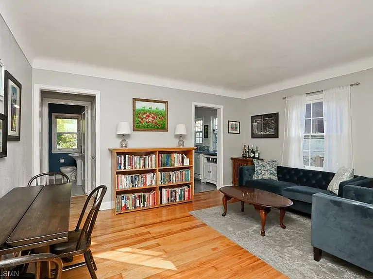 1119 Van Buren Ave — Photo 7