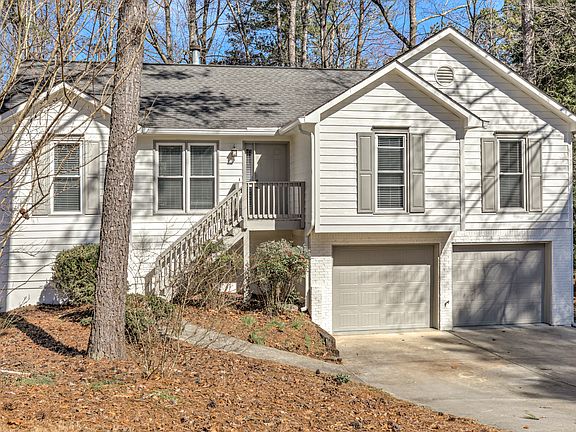 2nd image of 637 Wedgewood Dr #1