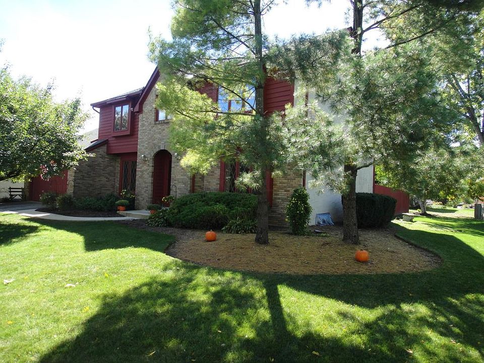 1st image of 5491 Old Pond Dr