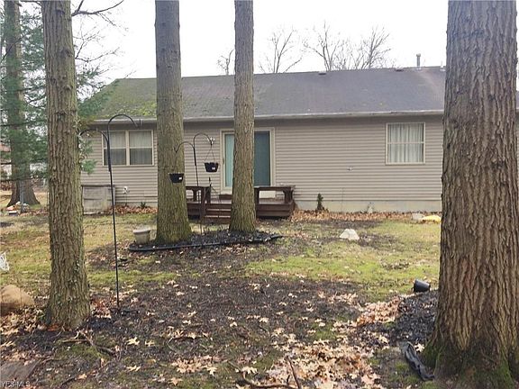 3rd image of 661 Morris Dr