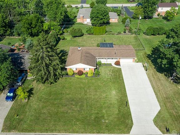 2nd image of 5577 Hugh Dr