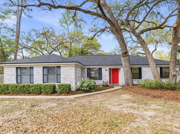 2994 Foxcroft Dr, Tallahassee, FL 32309