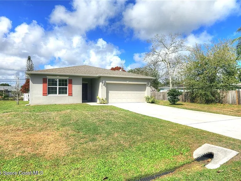 406 Easy St — Photo 3