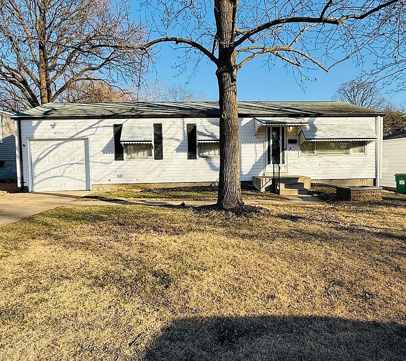 1st image of 9720 Gloucester Dr