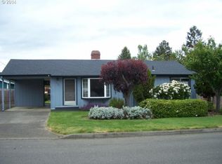1576 NW Rachel Ave, Roseburg, OR