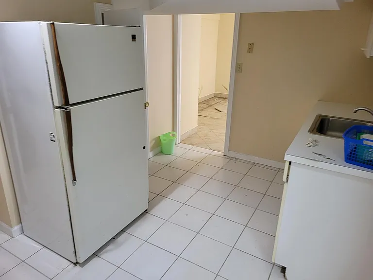 115 Rockwell St #1 — Photo 9