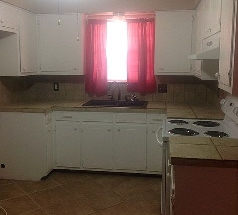 4th image of 4607 N Jackson Ave