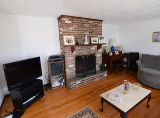 6 Woodlund Ave, Westerly, RI 02891