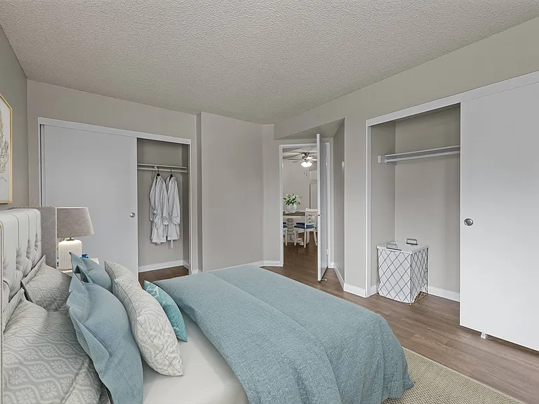 Red Oak Villas Apartments — Photo 9