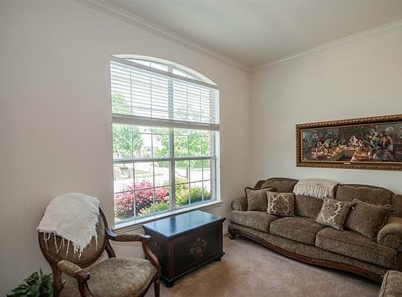 2nd image of 1435 McClure Dr