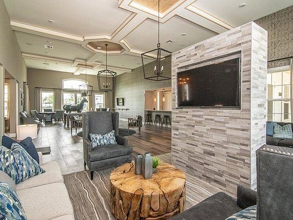 4th image of 3632 Great Cypress Cir #202