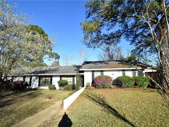 101 Foxhill Dr, Enterprise, AL 36330