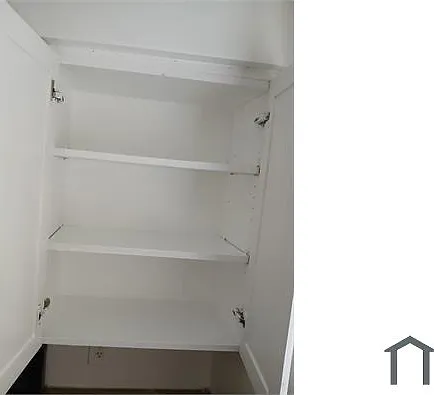 260 W 8th Ave — Photo 13