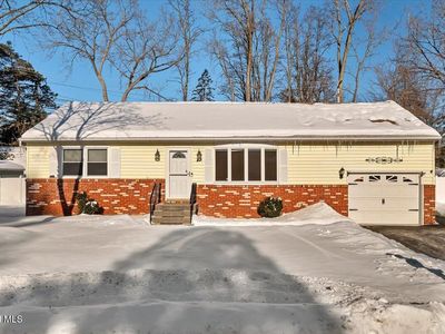 27 Lois Court, Albany, NY, 12205