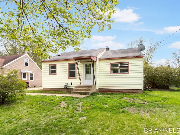 840 Kentfield St SW, Wyoming, MI 49509
