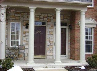 3515 Oakmonte Blvd #1, Rochester, MI 48306