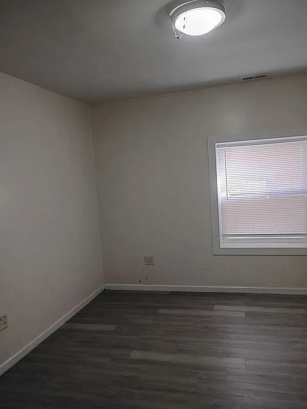 Studio, $1,650 — Photo 3