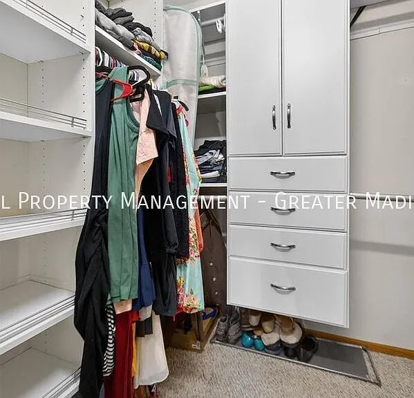 7037 Parker Hill Dr — Photo 13
