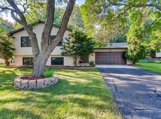 6913 Crest Dr, Maple Grove, MN 55311
