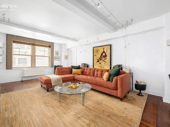 2 Horatio St APT 2D, New York, NY 10014