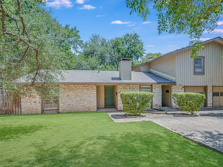 6407 Shadow Valley Dr #B — Photo 1