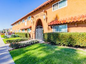 Buena Casa Apartments