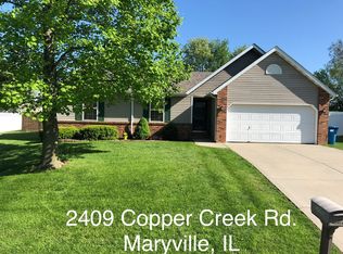 2409 Copper Creek Rd, Maryville, IL 62062