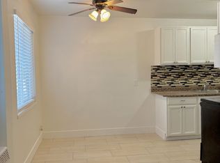 Young St Apartments, Sacramento, CA 95824