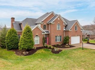 238 Arrowhead Ln, Eighty Four, PA