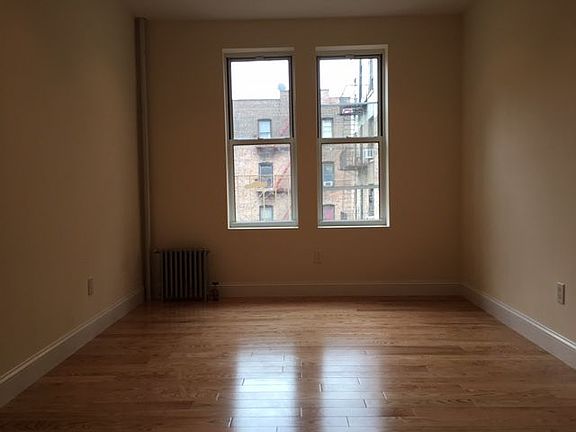 4th image of 514 W 211th St APT 1I