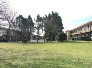 21 King Arthur Ct APT 6, Northlake, IL 60164