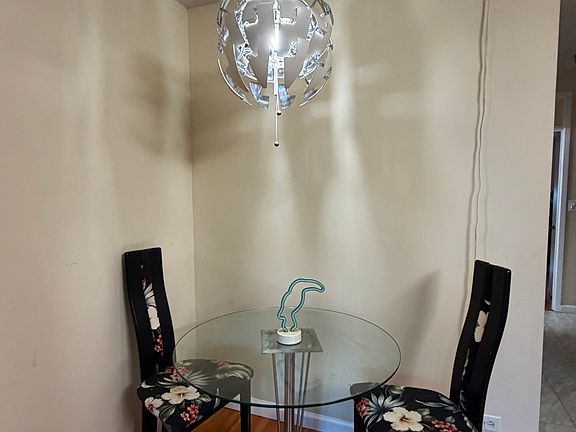 3rd image of 425 Ena Rd APT 204C