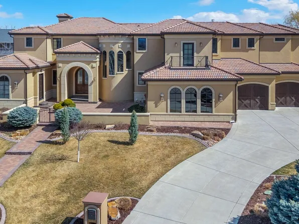 2944 Hearthstone Dr, Fort Collins, CO 80528