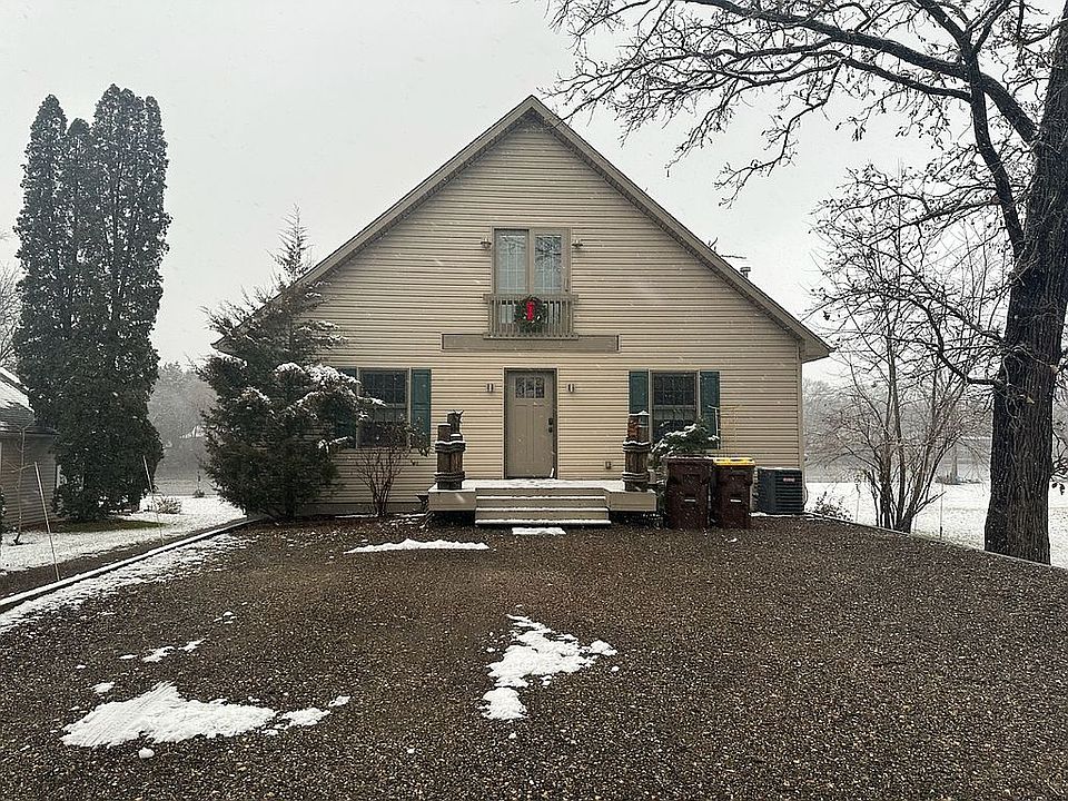 1st image of 9904 Queen Oaks Dr