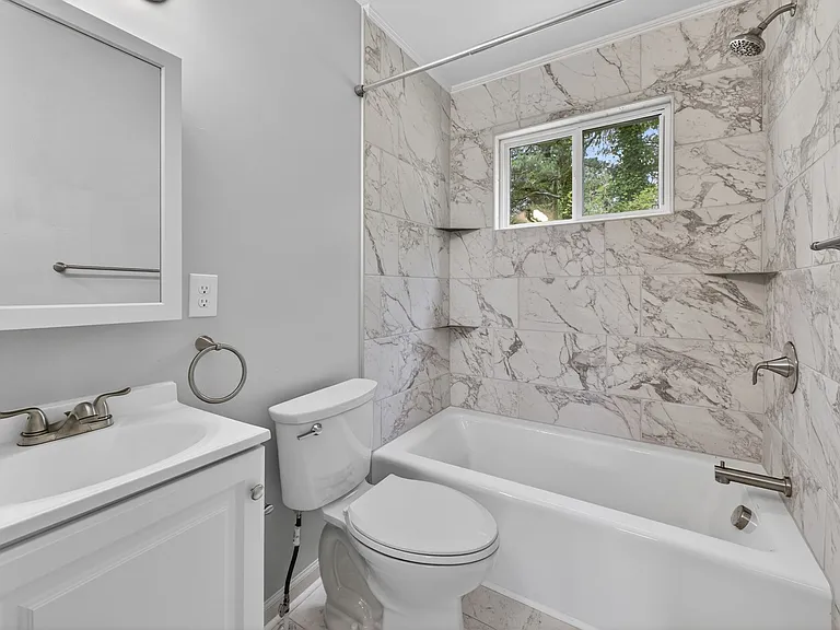 816 Martin Ave — Photo 11