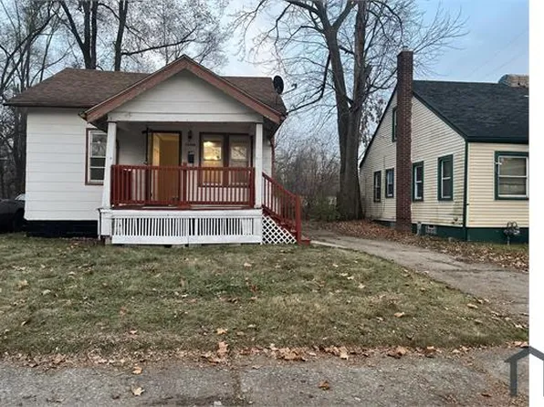 19136 Glastonbury Rd, Detroit, MI 48219