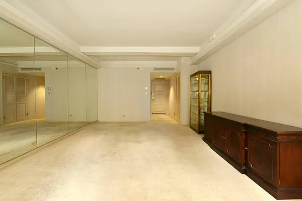 Sold by CitiSuites International Realty | media 10